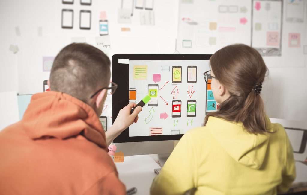 Phát triển Mobile App là gì? Quy trình và những lưu ý quan trọng khi xây dựng Mobile App cho doanh nghiệp 11 Nhóm phát triển cần liên tục theo dõi và điều chỉnh kể cả sau khi ứng dụng được phát hành